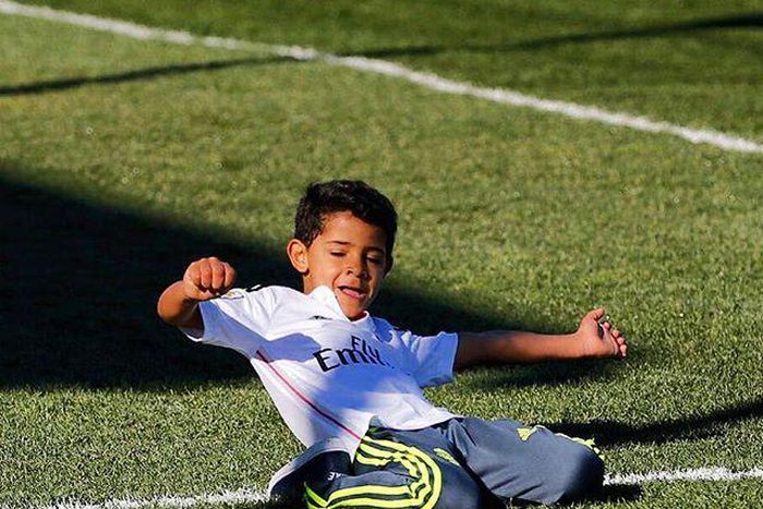 Cristiano Jnr copies his dad's famous goal celebration
