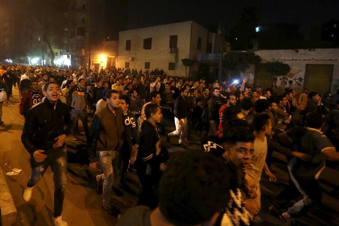 Hundreds protest in Cairo over police shooting