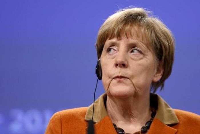 Merkel heads to China to defend under-pressure German business