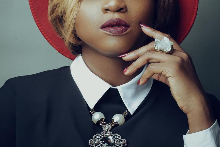 Waje looking stunning