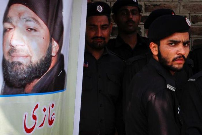 Pakistan hangs man who killed governor over call to reform blasphemy law