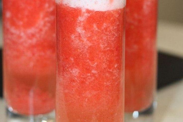 ___4604805___https:______static.pulse.com.gh___webservice___escenic___binary___4604805___2016___1___25___16___strawberry+champagne+soup