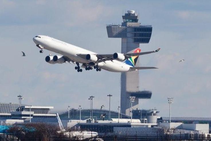 Asian traveller robbed mid flight