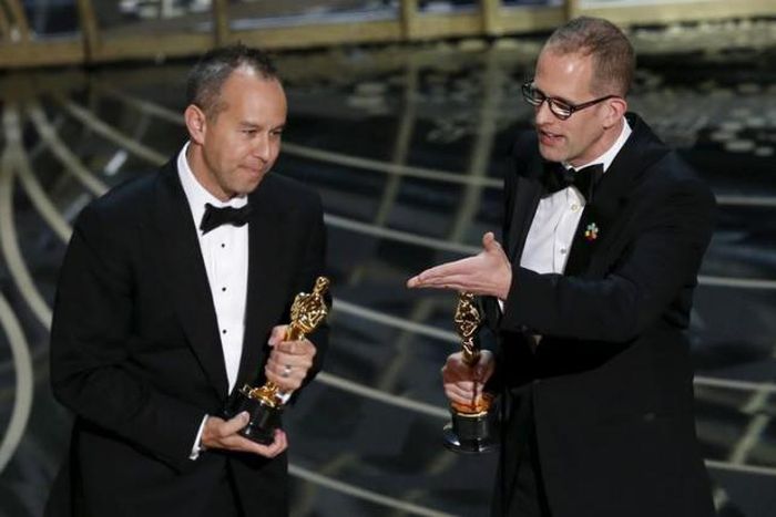 Oscar's new scroll: fleeting thank-yous and the promise of a puppy