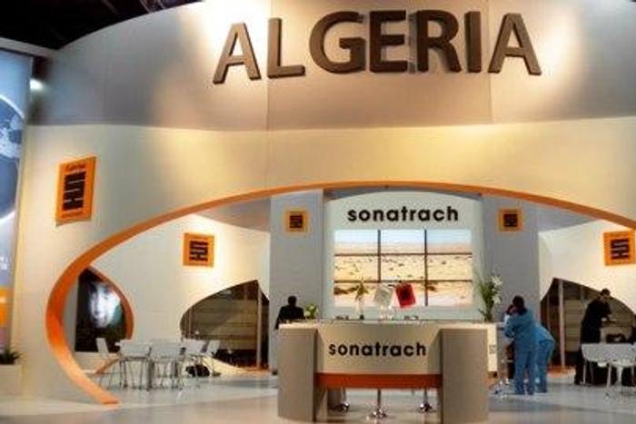 Algerian court jails six in oil firm corruption case