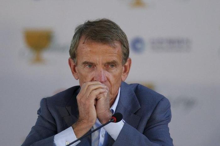 PGA Tour Commissioner Tim Finchem attends a news conference during the 2015 Presidents Cup golf tournament in Incheon, South Korea, October 10, 2015.  REUTERS/Kim Hong-Ji