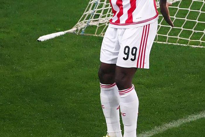 Brown Ideye doing the 'dab'