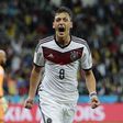 Mesut Ozil wins German Player of the Year