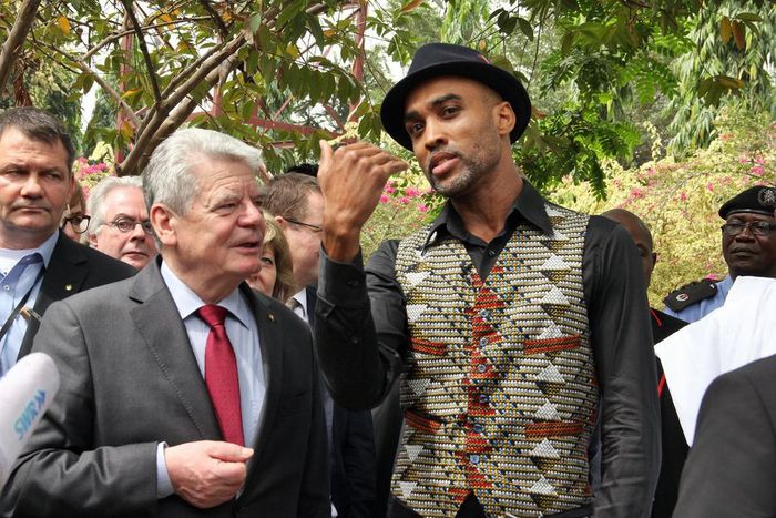 Ade Bantu with President of Germany Joachim Gauck