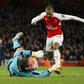 Burnley's Tom Heaton saves from Arsenal's Theo Walcott Action Images via Reuters / John Sibley Livepic