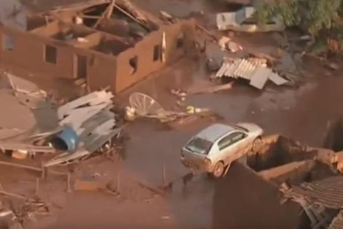 BHP Billiton says yet to assess casualties at Brazil mudslide site