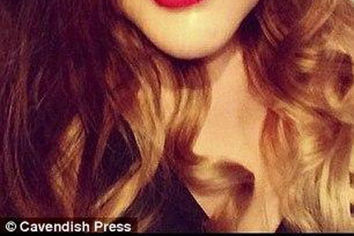 University student commit suicide