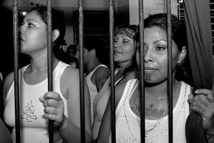 'Dibs Camp, the Women’s Prison' by Choman Hardi