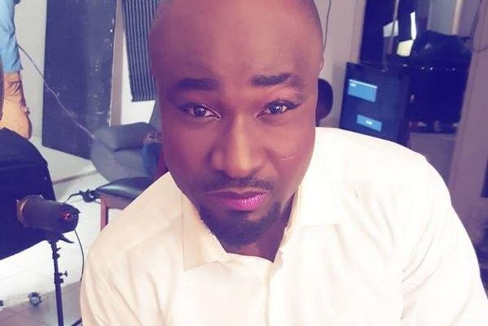 Harrysong with make-up on his face