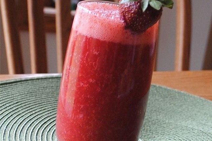 ___4595379___https:______static.pulse.com.gh___webservice___escenic___binary___4595379___2016___1___22___18___Homemade+Strawberry+Nectar