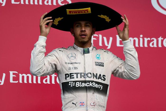 ___4316128___https:______static.pulse.com.gh___webservice___escenic___binary___4316128___2015___11___2___11___lewishamilton-cropped_i463lcsegs7t1dpdnlvbzsze9_2