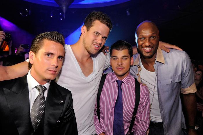 Lamar Odom hangs out with Rob Kardashian, Scott Disick and Kris Humphries