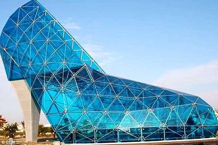 Church in form of giant high-heeled shoe