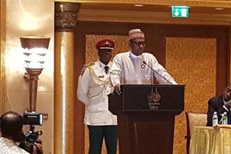 President Muhammadu Buhari meets with Nigerians in Abu Dhabi on January 19, 2016