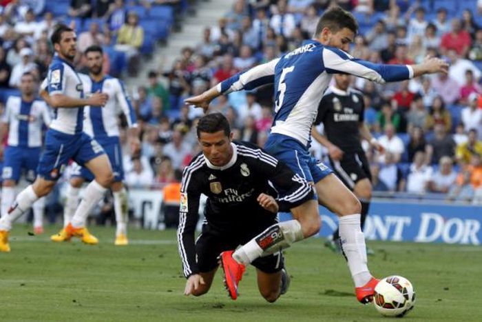 Eight Espanyol players taken ill ahead of Betis match