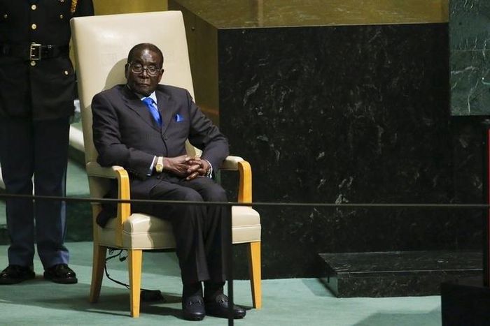 Zimbabwe's President Robert Mugabe waits to address attendees during the 70th session of the United Nations General Assembly at the U.N. headquarters in New York September 28, 2015. REUTERS/Eduardo Munoz