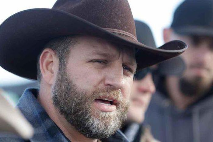 One dead as FBI arrests Oregon occupation leader and others