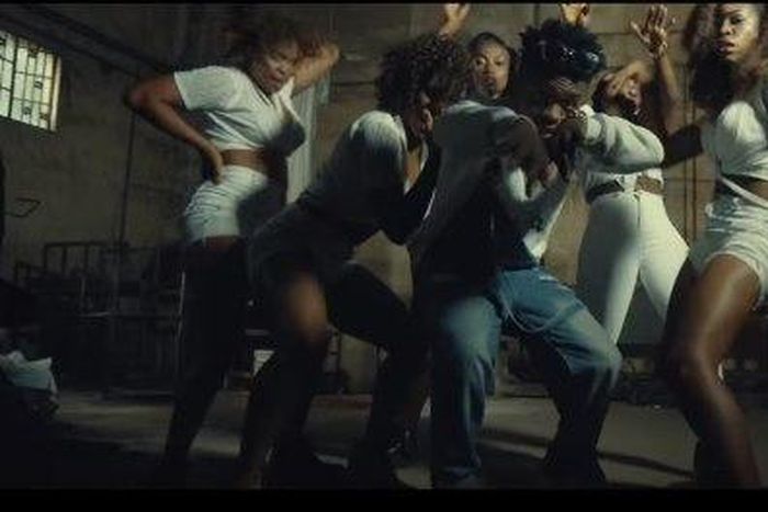 ___4720222___https:______static.pulse.com.gh___webservice___escenic___binary___4720222___2016___2___23___14___Dice+Ailes+-+machinery+video