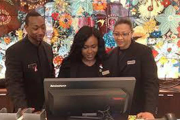 ___4623475___https:______static.pulse.com.gh___webservice___escenic___binary___4623475___2016___1___29___18___hotel+front+desk