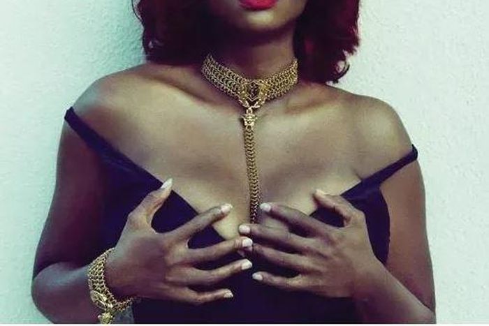 Waje on the cover of Made Magazine