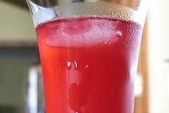 ___4555520___https:______static.pulse.com.gh___webservice___escenic___binary___4555520___2016___1___13___18___Red+rooster+pulse+DIY+drinks