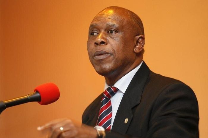 Businessman Tokyo Sexwale addresses journalists in Cape Town in a file photo. REUTERS/Mike Hutchings