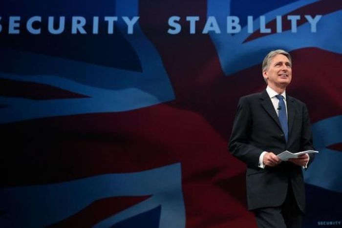 Britain wants legally binding 'bankable promises' in EU renegotiation - Hammond