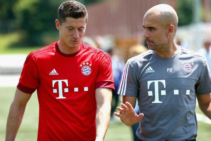 ___4627877___https:______static.pulse.com.gh___webservice___escenic___binary___4627877___2016___1___31___18___robertlewandowskipepguardiola-cropped_ecpqfs88c2o01c8npcdcx2518_1