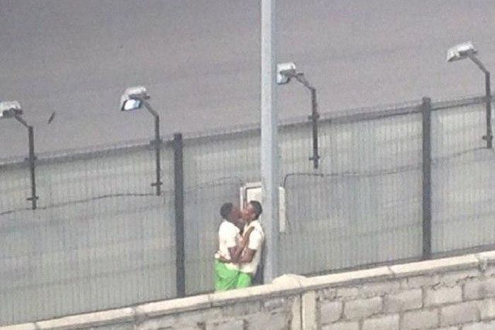 The kissing students