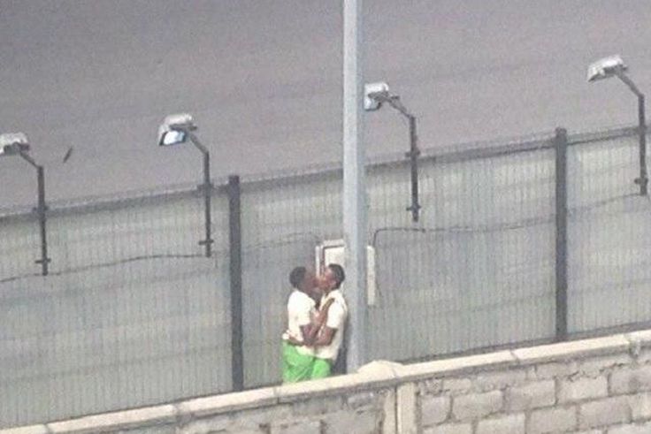 The kissing students