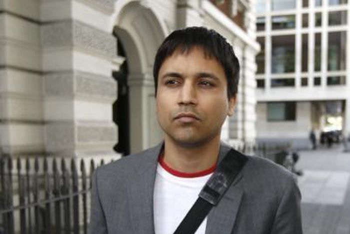 Lawyer for accused "flash crash" trader calls U.S. extradition request false