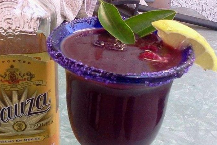 ___4730424___https:______static.pulse.com.gh___webservice___escenic___binary___4730424___2016___2___25___20___Purple+and+Gold+Margarita