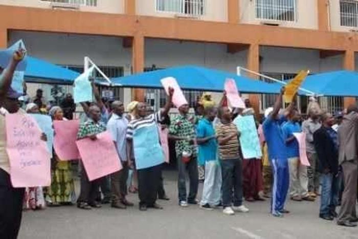 Salaries: Union pickets Adamawa Healthcare Agency office