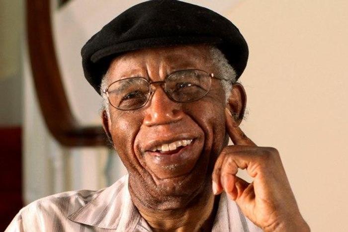5 Funny things Nigerian authors always say