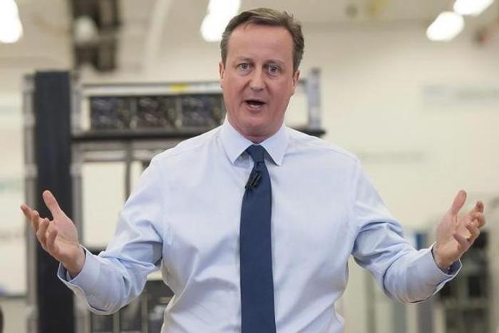 Farce, joke or delusion? British press trashes Cameron's EU deal