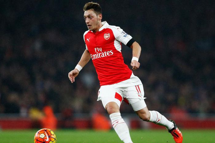 ___4323830___https:______static.pulse.com.gh___webservice___escenic___binary___4323830___2015___11___4___15___mesutozil-cropped_1tj13ih9igdpn18alatpa9fmxw_1