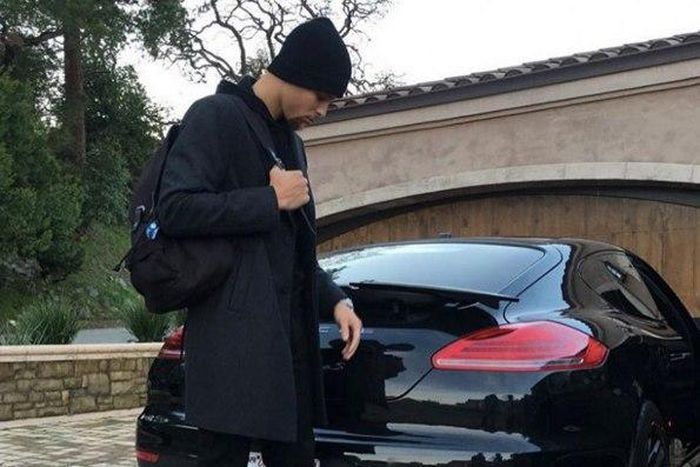 Steph Curry's Porsche Panamera