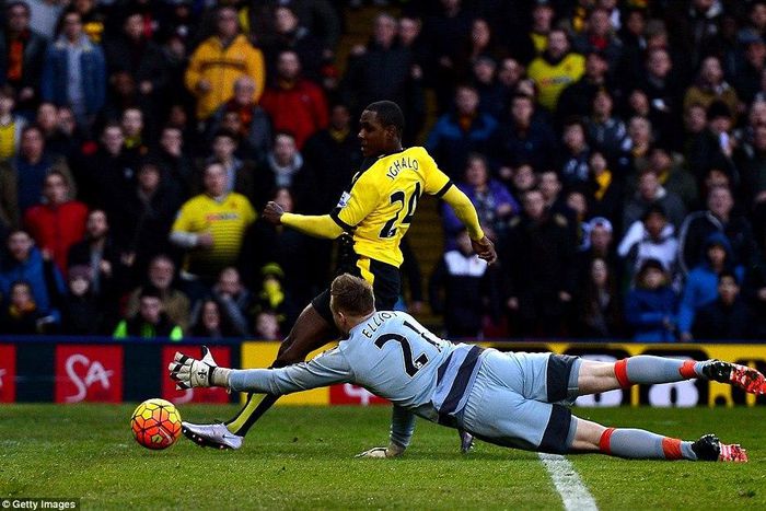 Odion Ighalo  rounds up Newcastle United to score