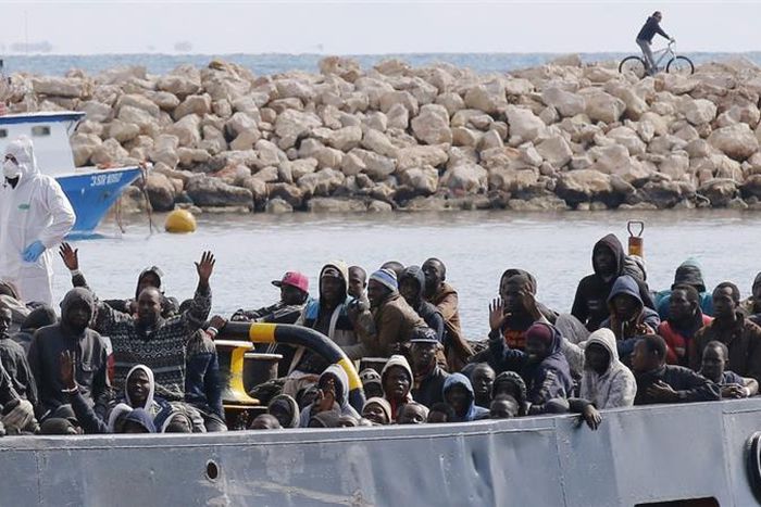 More than 1,000 migrants rescued from boats off Libya on Wednesday: Italy coast guard