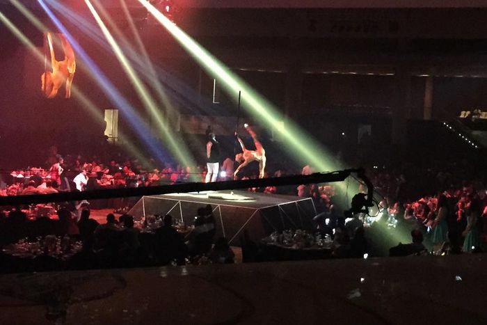 Darey performing at LLAM3