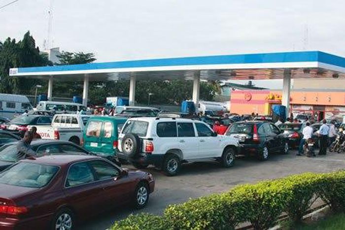 Fuel station queue worsen, PMS sells at N200/litre at black market