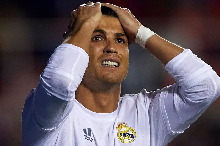 ___4755402___https:______static.pulse.com.gh___webservice___escenic___binary___4755402___2016___4___27___0___cristianoronaldo-cropped_1tuvy6k64ihut1czrk9i94kcpi