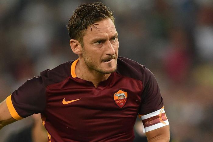 ___4157103___https:______static.pulse.com.gh___webservice___escenic___binary___4157103___2016___2___22___6___francesco-totti-cropped_mzyeu0cvx6it1vxpb0kd4lb8m_2