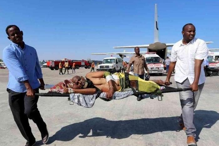 Bomb kills at least five soldiers outside Mogadishu