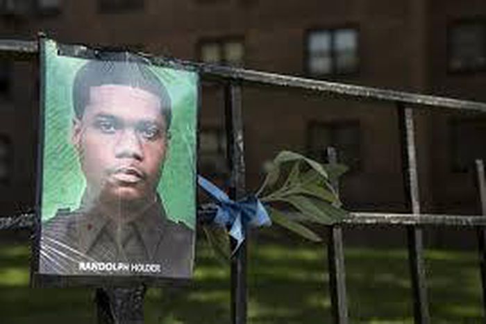 Murdered New York City officer to be mourned by 1,000 police